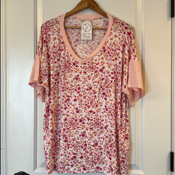 Boutique E.LUNA New with Tags PLUS DIZZY FLORAL PRINT AND SOLID MIXED V NECK 3X - Picture 2 of 10